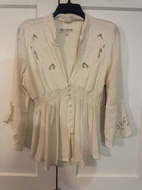 Idyllwind Miranda Lambert Cream Button Front Embroidered Blouse Size S